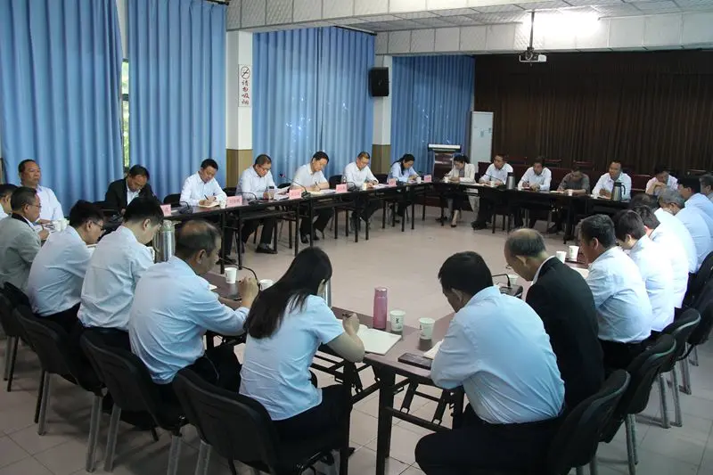 博農(nóng)集團(tuán)學(xué)習(xí)習(xí)近平總書記在廣西考察時的講話精神  傳達(dá)全市財政（國資）黨風(fēng)廉政建設(shè)工作會議精神